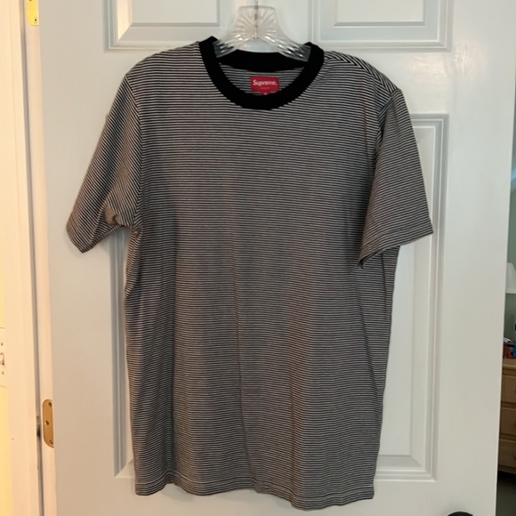 Supreme black & white short sleeve t-shirt, men’s size M - Picture 7 of 9